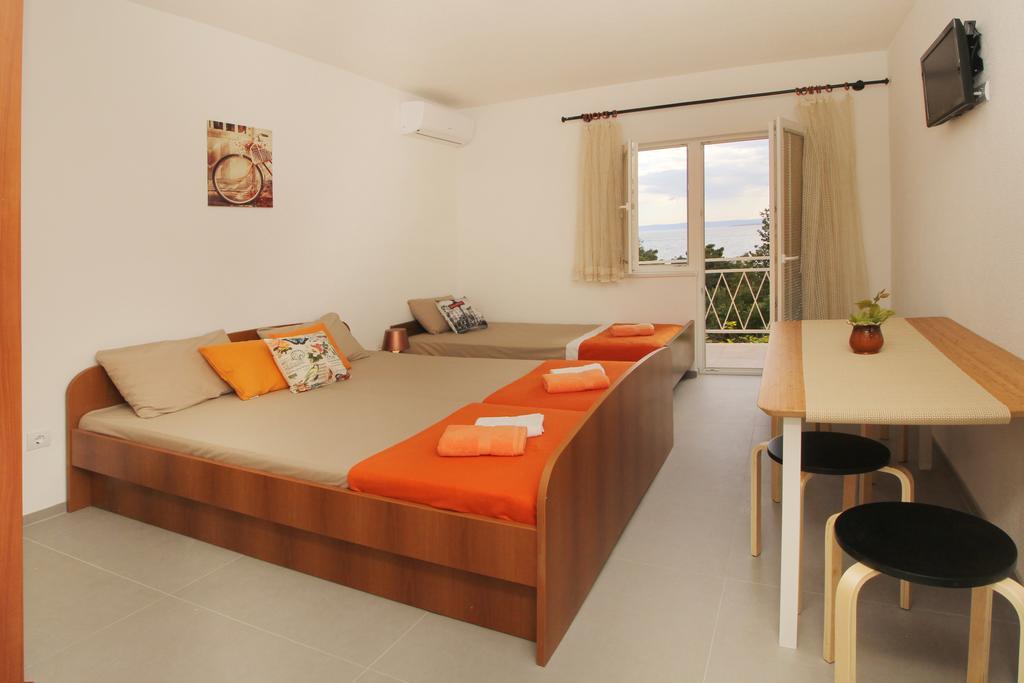 Stanicicke Apartments Baška Voda Dış mekan fotoğraf