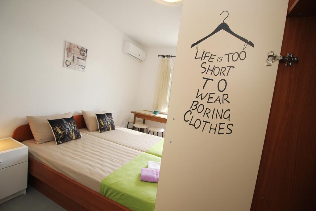 Stanicicke Apartments Baška Voda Dış mekan fotoğraf